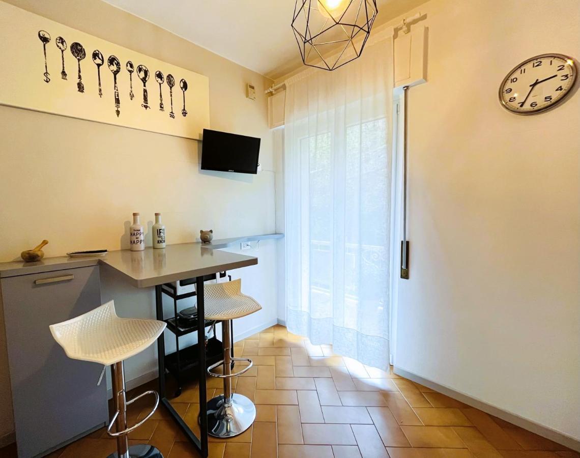 La Perla Del Mare Apartment Леванто Екстериор снимка
